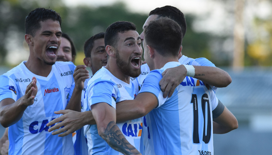 Londrina vence o Criciúma e cola no G4