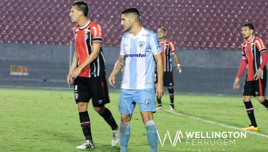 Com gol de Zé Rafael, LEC volta a vencer em casa Com gol de Zé Rafael, LEC volta a vencer em casa