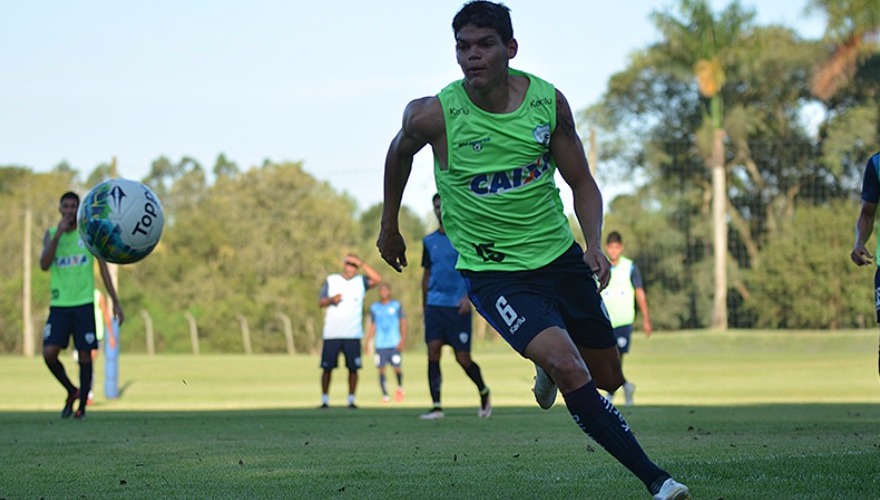 Tubarão está pronto para encarar o Paraná Clube