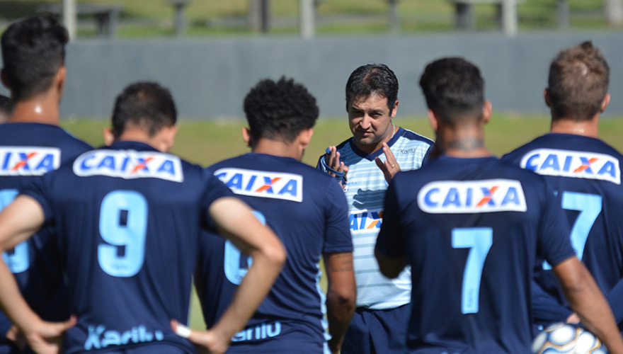 De olho no CSA, Tubarão retoma a agenda de treinos De olho no CSA, Tubarão retoma a agenda de treinos