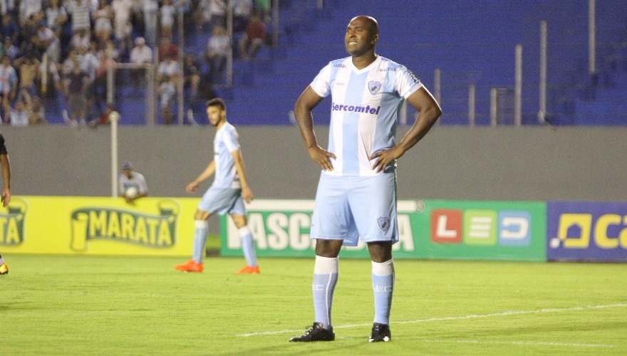 Com gol anulado, Londrina empata em casa Com gol anulado, Londrina empata em casa