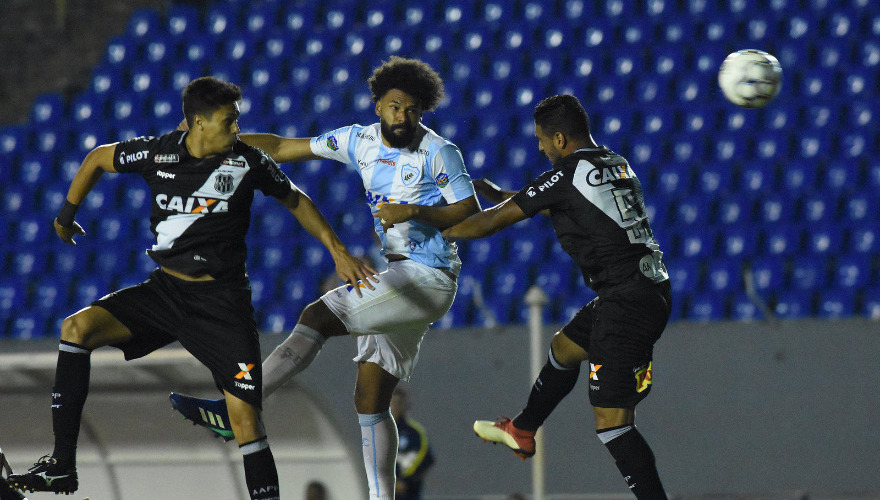 Londrina vence a Ponte Preta e alcança o meio da tabela