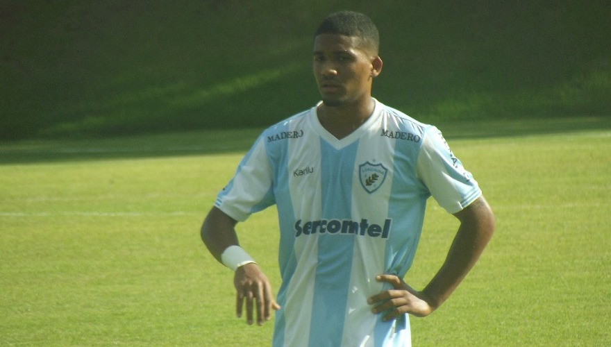 Com gol solitário, Tubarãozinho vence mais uma Com gol solitário, Tubarãozinho vence mais uma