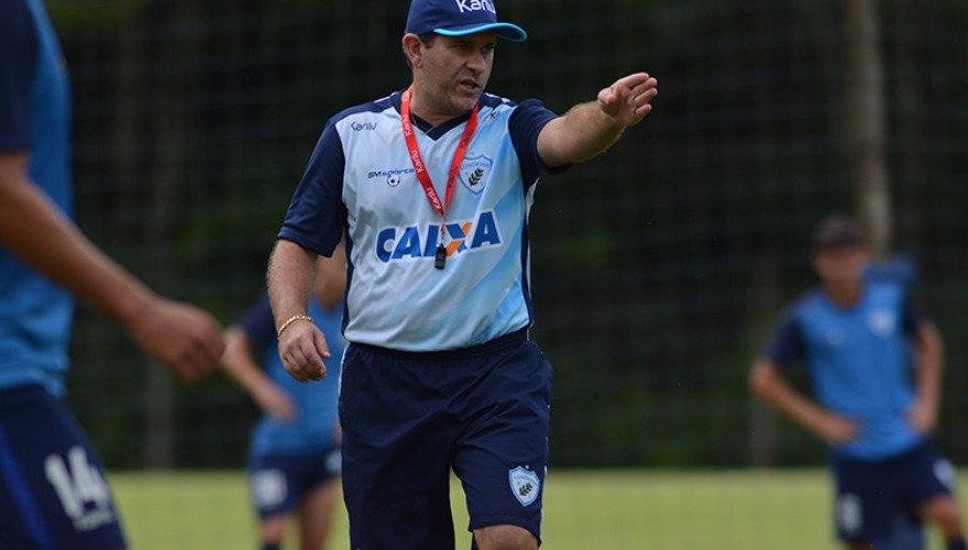 Sexta-feira de atividades no campo e na academia