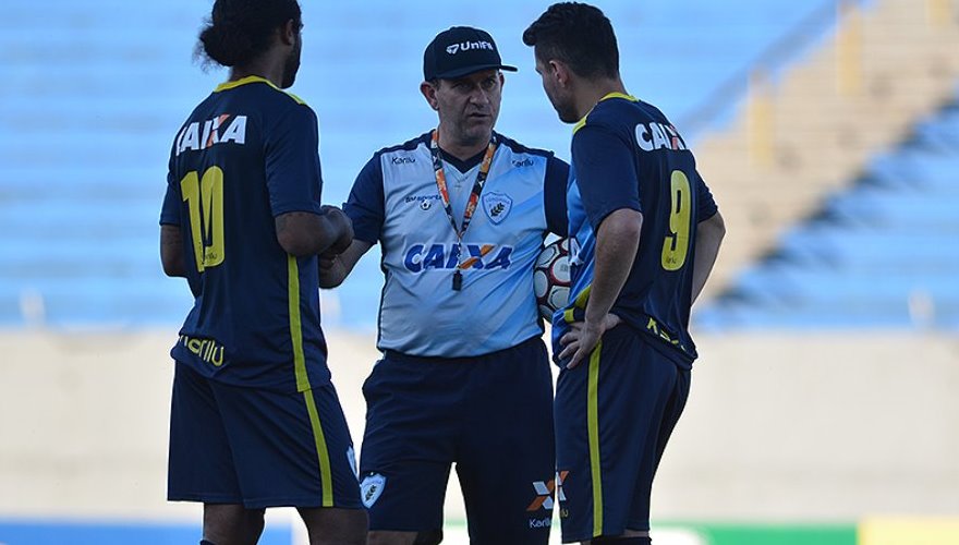 LEC convocado para enfrentar o Brasil de Pelotas LEC convocado para enfrentar o Brasil de Pelotas