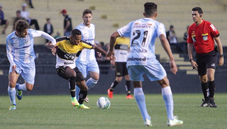 Em Santa Catarina, LEC empata com Criciúma Em Santa Catarina, LEC empata com Criciúma
