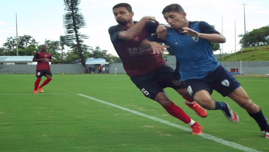 Em primeiro teste do ano, Tubarão bate Linense em casa Em primeiro teste do ano, Tubarão bate Linense em casa